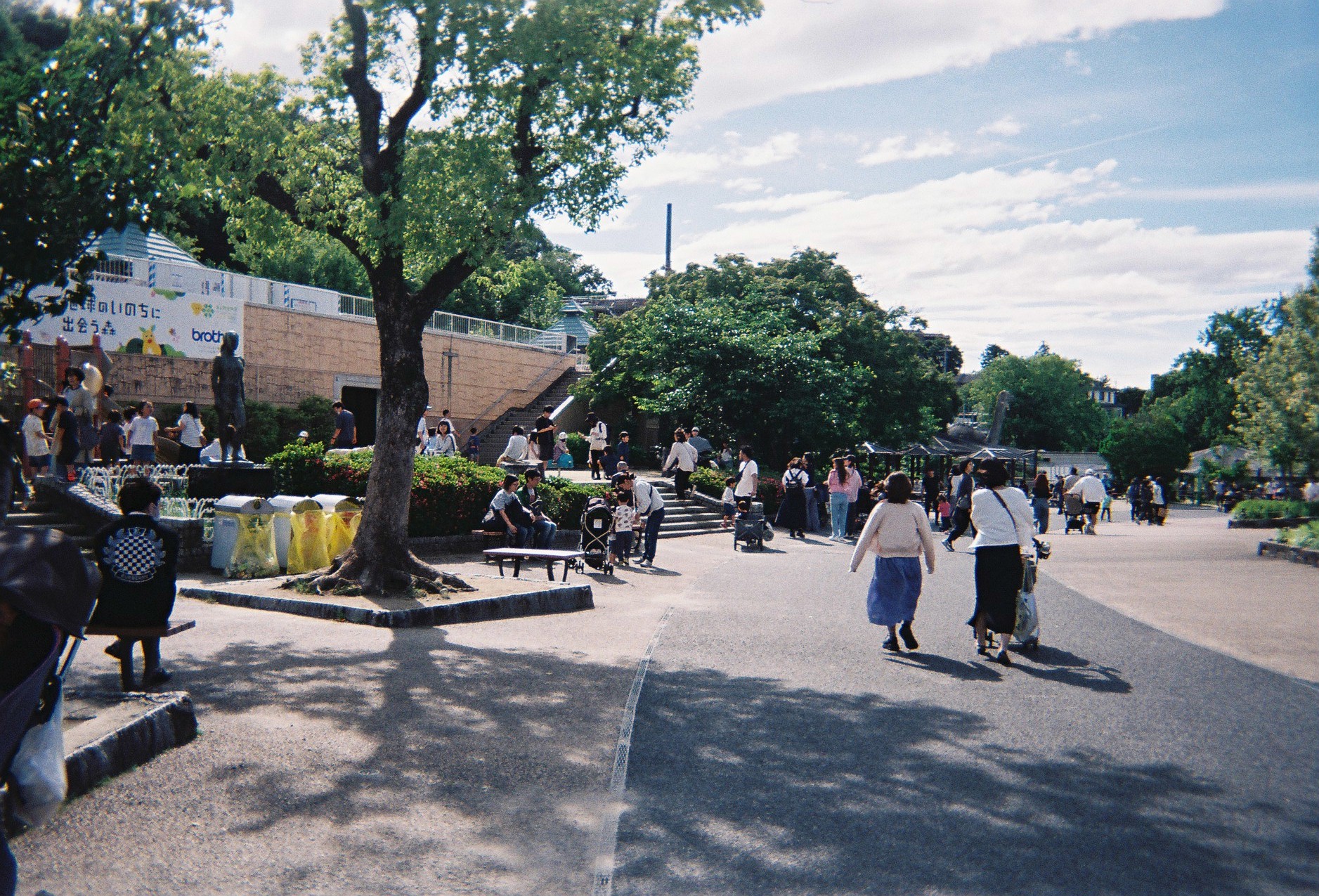 成人男性3人で東山動物園に行った日
